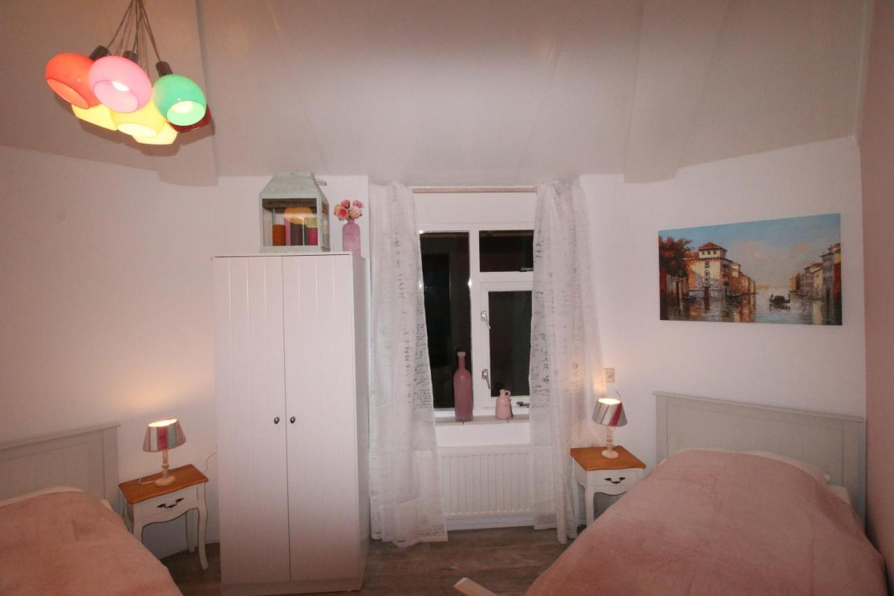 Ferienhaus Am Meer Mit Kamin & Sauna - Seestern 251 Джулианадорп Екстериор снимка